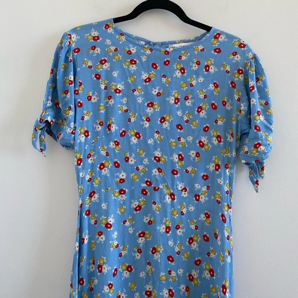 Faithfull The Brand Blue Erin Ditsy Floral Print Midi Dress Size 4 (Small) - Picture 4 of 12